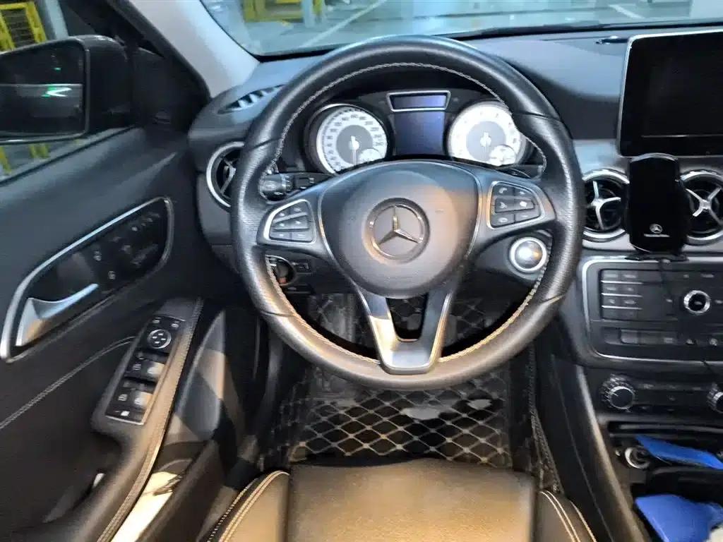 2016 Mercedes-Benz GLA 200 Dynamic — миниатюра 3