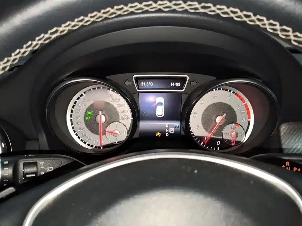 2016 Mercedes-Benz GLA 200 Dynamic — миниатюра 4