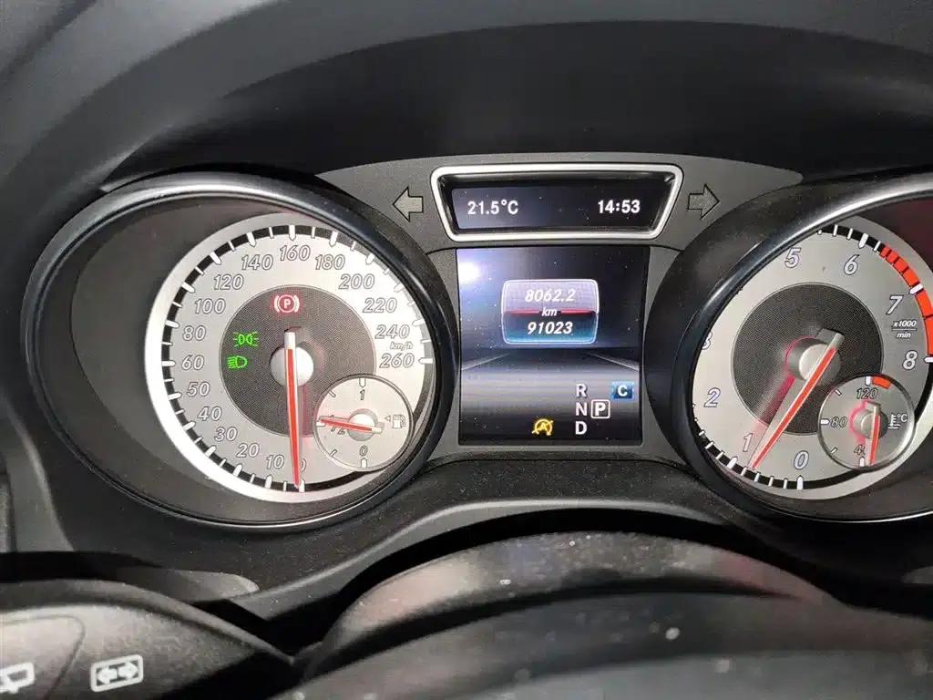2016 Mercedes-Benz GLA 200 Dynamic — миниатюра 5