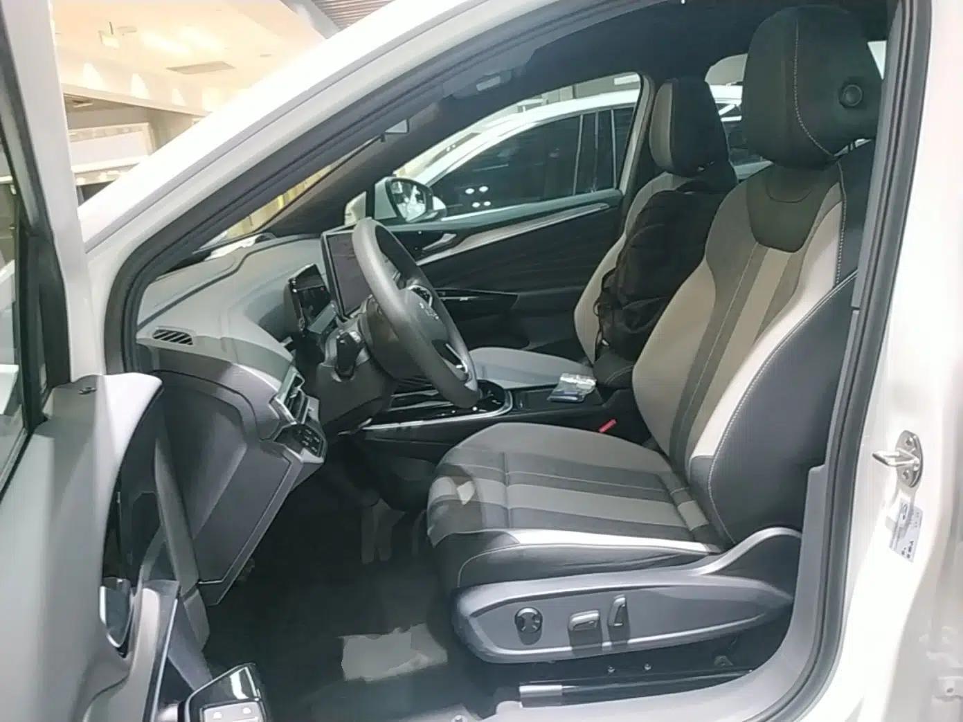 Volkswagen ID.4 CROZZ 2025 Pure Edition — миниатюра 17