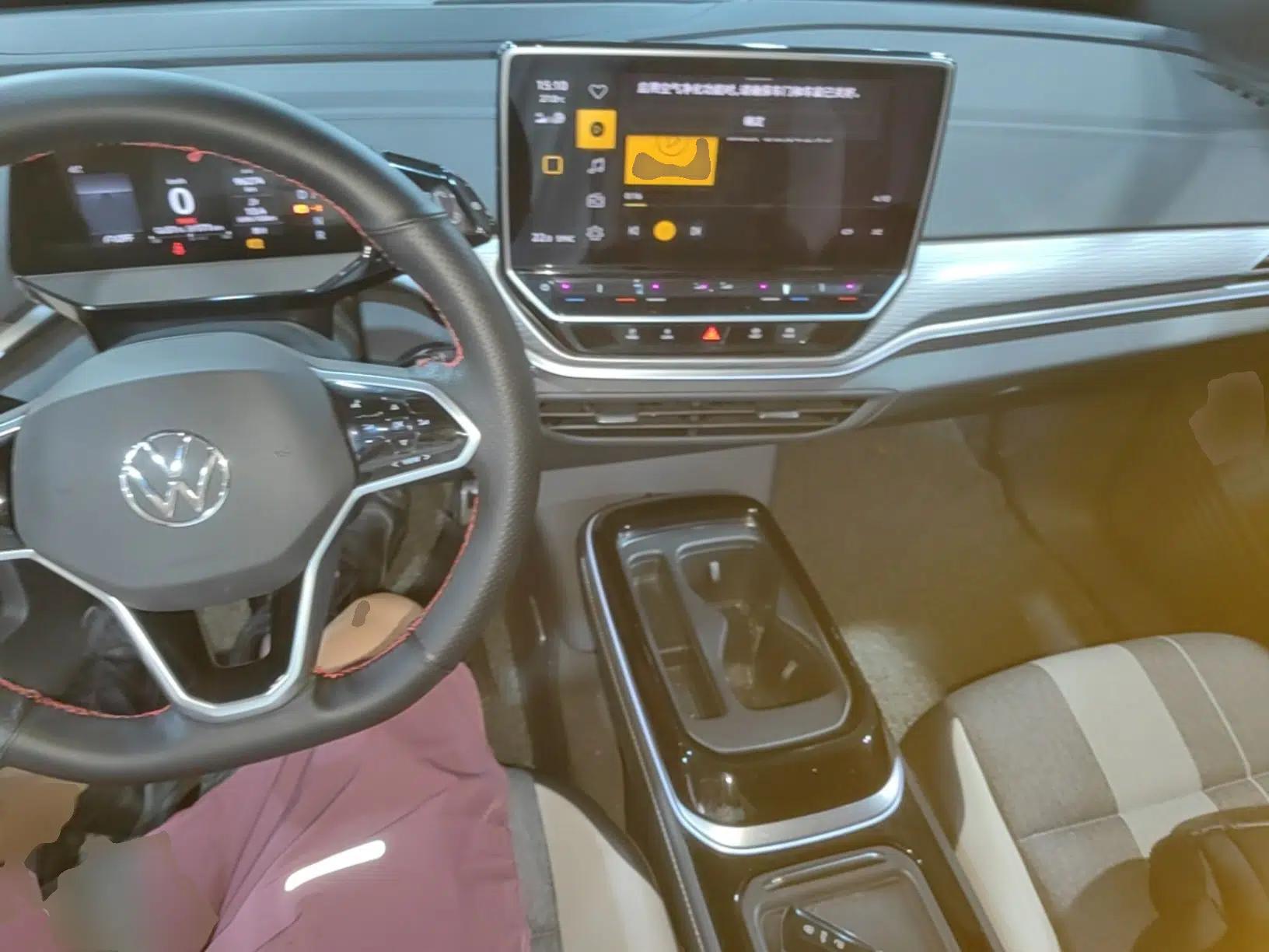 Volkswagen ID.4 CROZZ 2024 Pure Edition Limited Edition — миниатюра 13