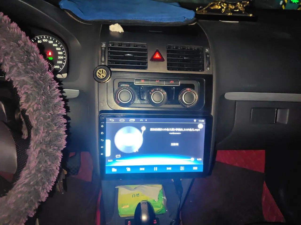 Volkswagen Touran 2013 1.4T DSG Comfort Edition 5-Seater — миниатюра 14