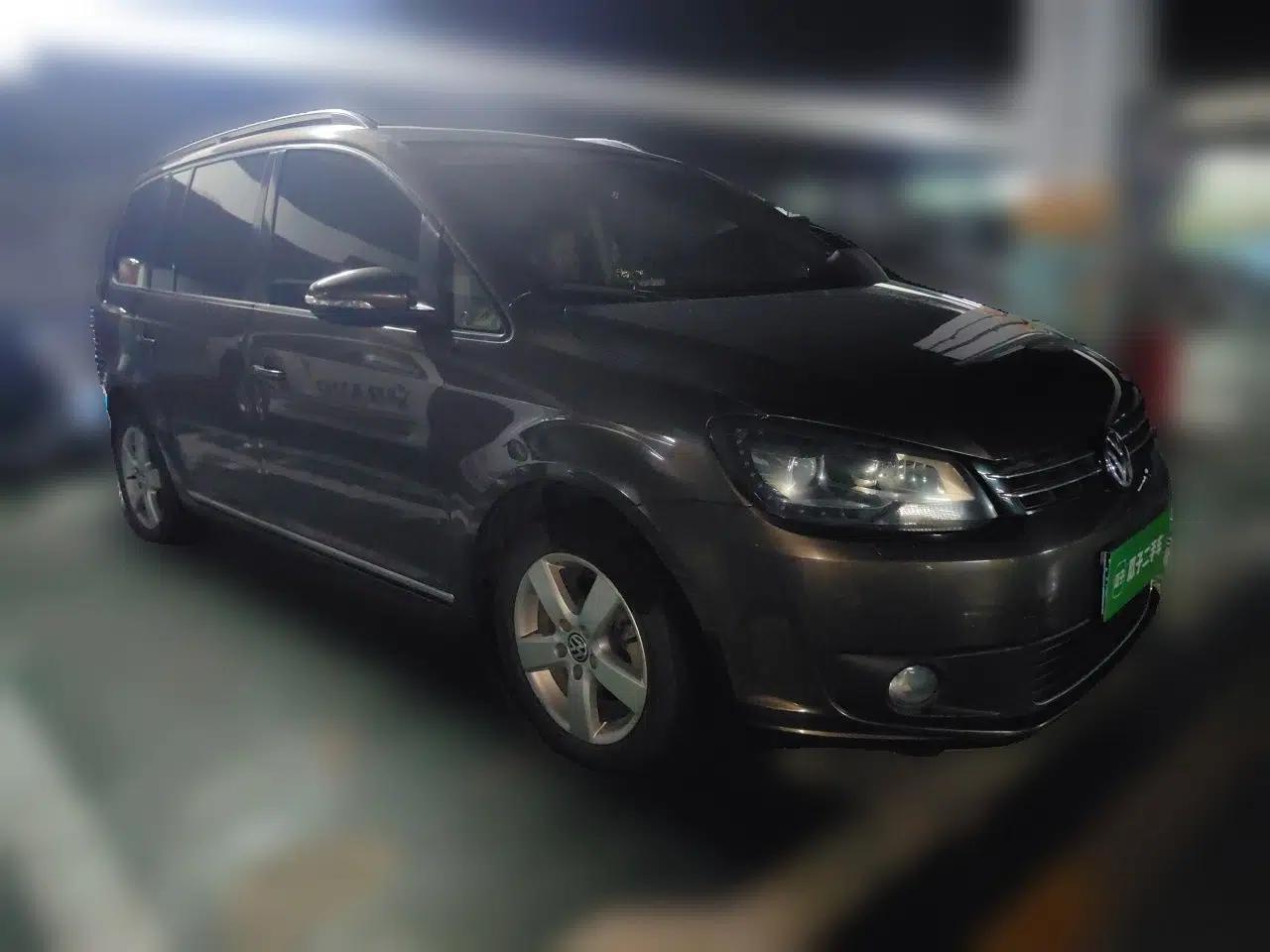 Volkswagen Touran 2013 1.4T DSG Comfort Edition 5-Seater — миниатюра 3