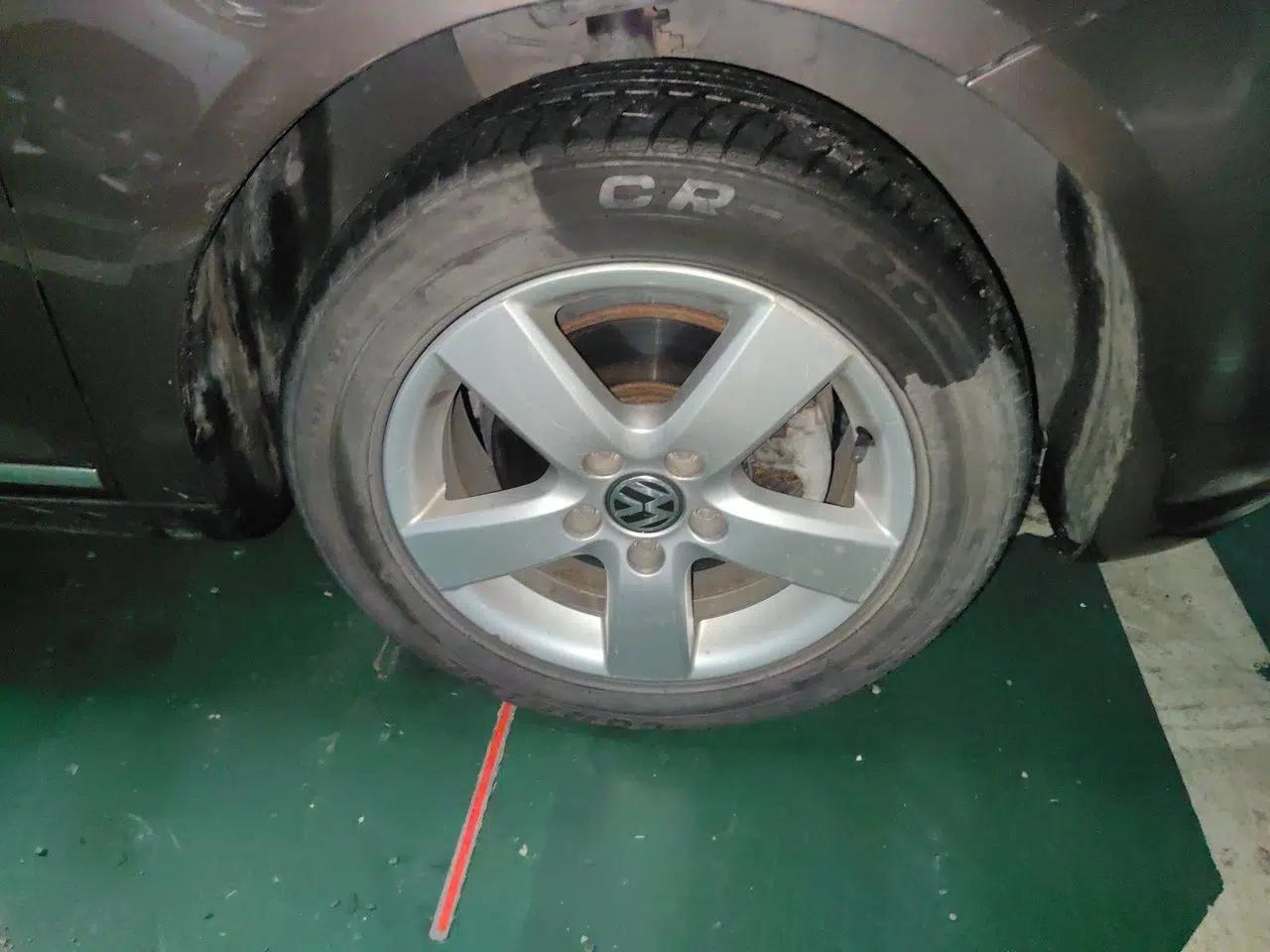 Volkswagen Touran 2013 1.4T DSG Comfort Edition 5-Seater — миниатюра 8
