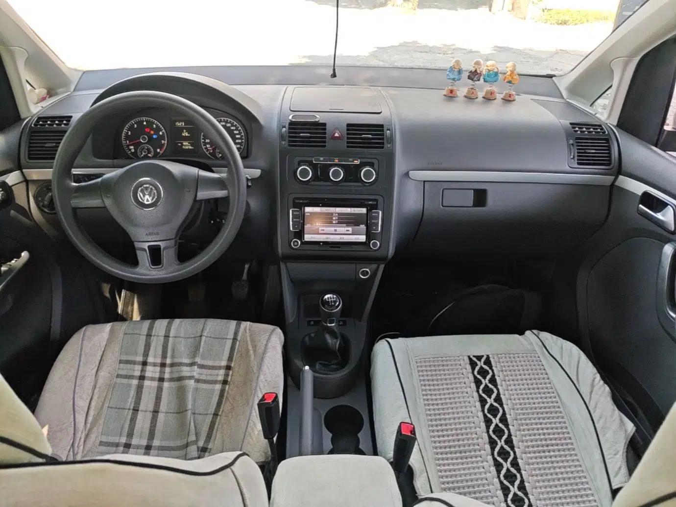 Volkswagen Touran 2015 1.4T Manual Fashion Edition 5-Seater — миниатюра 12