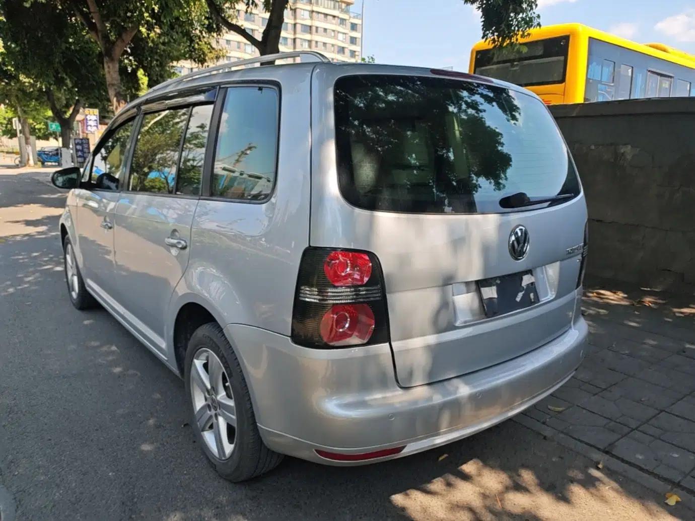 Volkswagen Touran 2015 1.4T Manual Fashion Edition 5-Seater — миниатюра 7