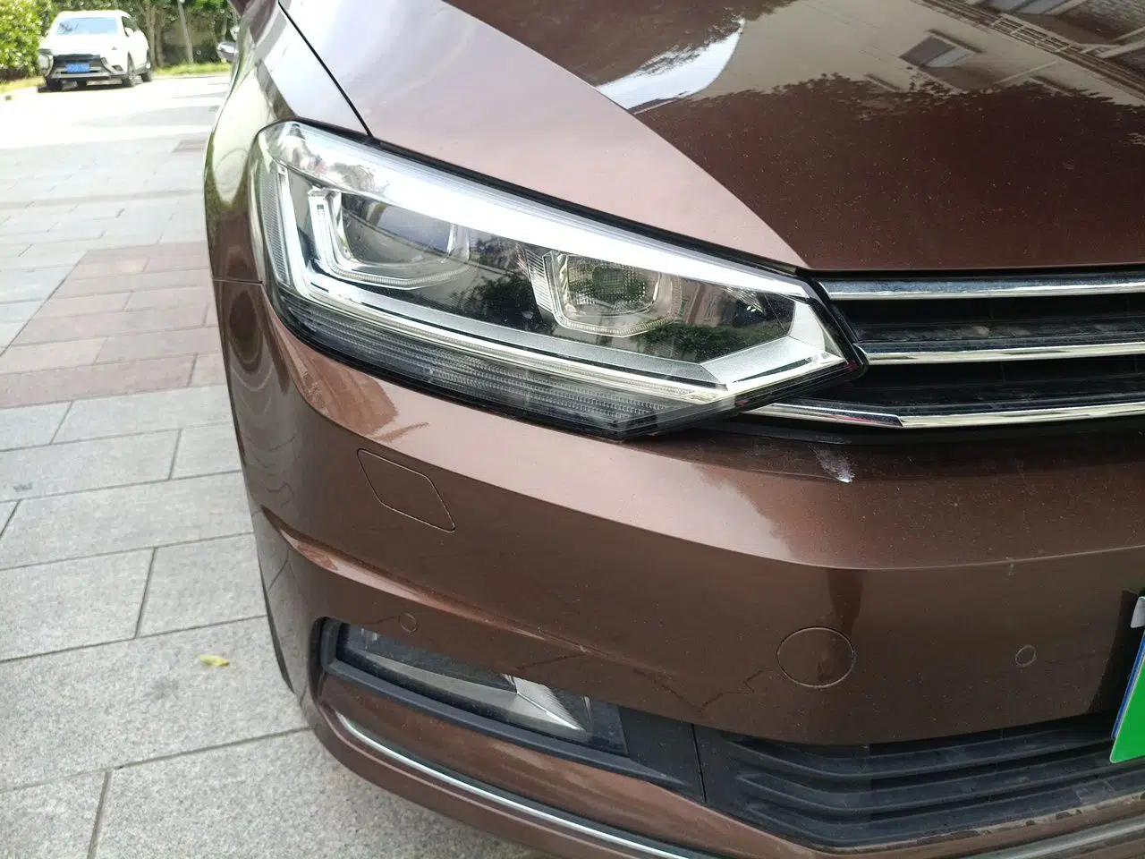 Volkswagen Touran 2016 Volkswagen Touran L 330TSI DSG Luxury Edition — миниатюра 7