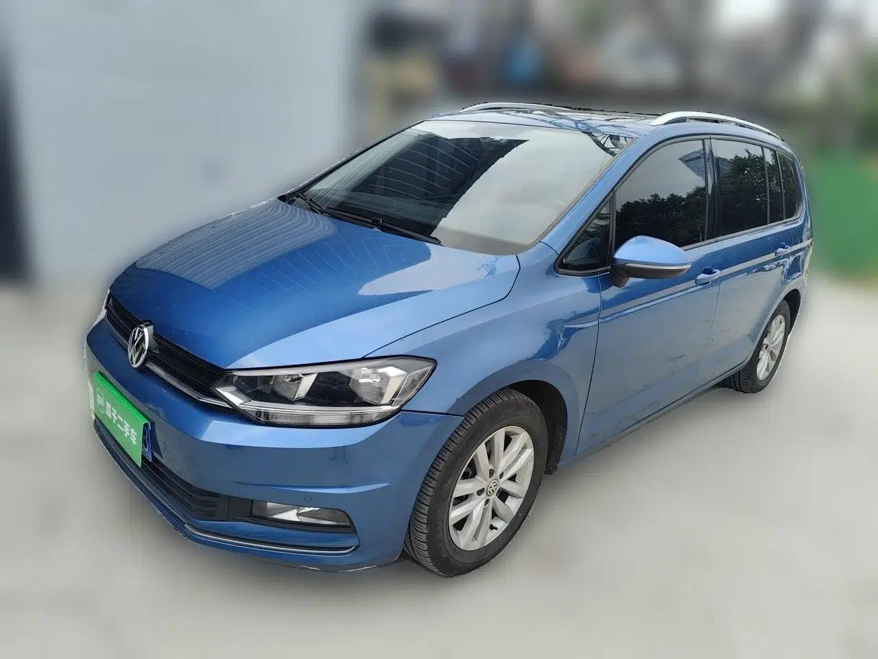 Volkswagen Touran 2018 Volkswagen Touran L 280TSI DSG Comfort Edition 7 Seats China VI Standard — миниатюра 1