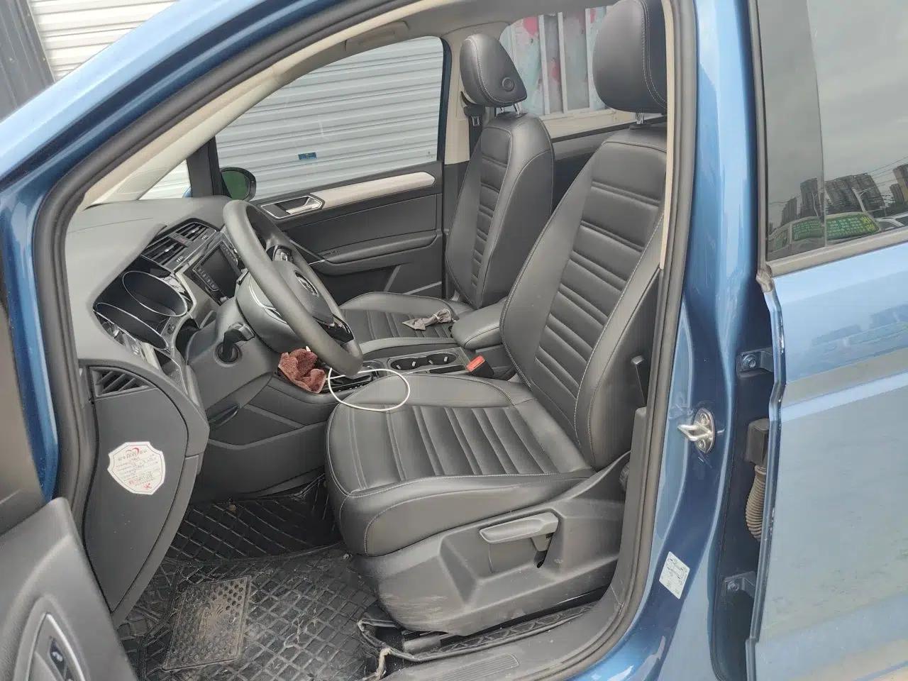 Volkswagen Touran 2018 Volkswagen Touran L 280TSI DSG Comfort Edition 7 Seats China VI Standard — миниатюра 16