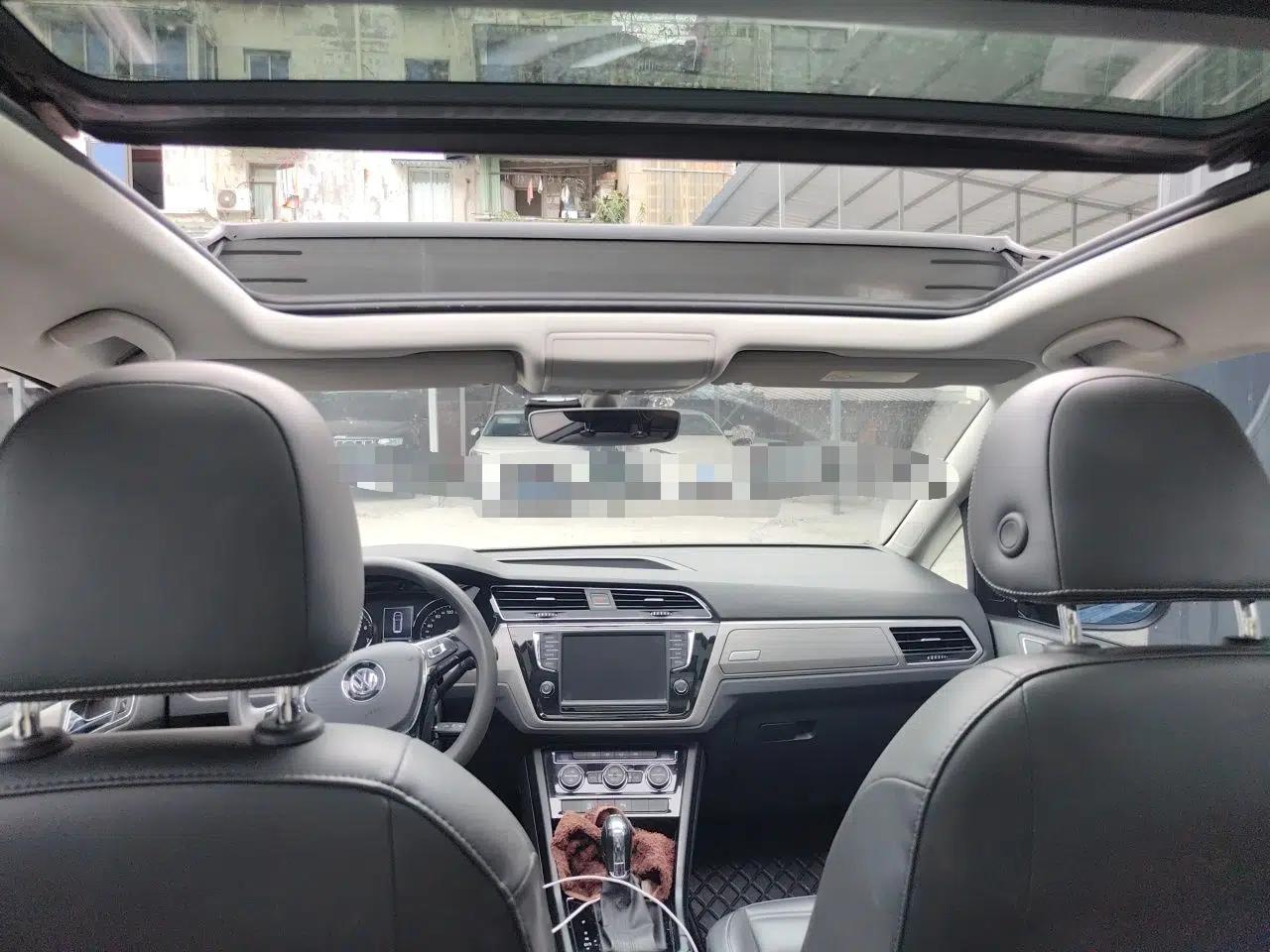 Volkswagen Touran 2018 Volkswagen Touran L 280TSI DSG Comfort Edition 7 Seats China VI Standard — миниатюра 19