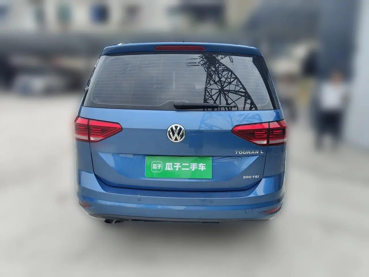 Volkswagen Touran 2018 Volkswagen Touran L 280TSI DSG Comfort Edition 7 Seats China VI Standard — миниатюра 5