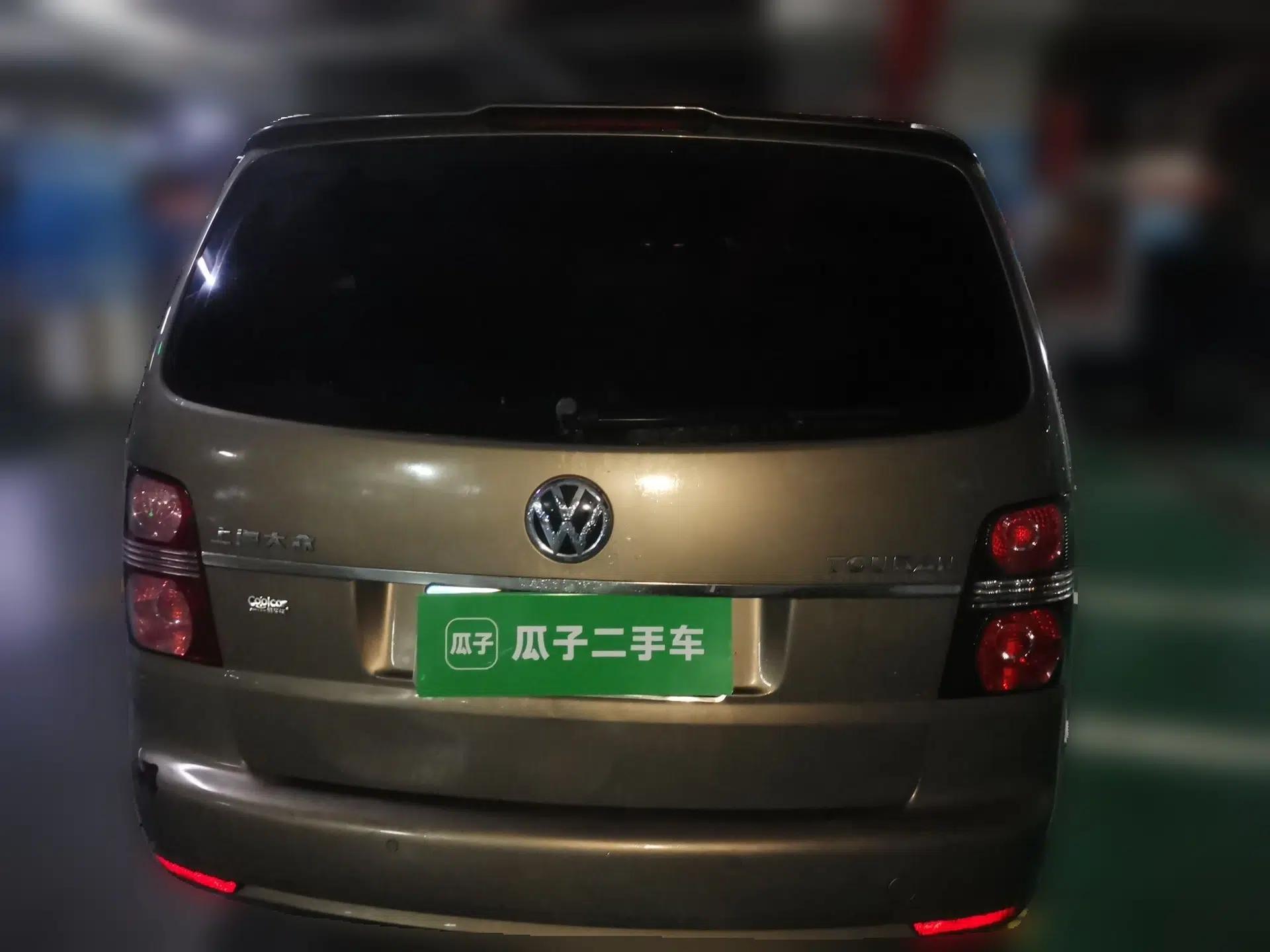 Volkswagen Touran 2013 1.4T Manual Fashion Edition 5 Seats — миниатюра 5