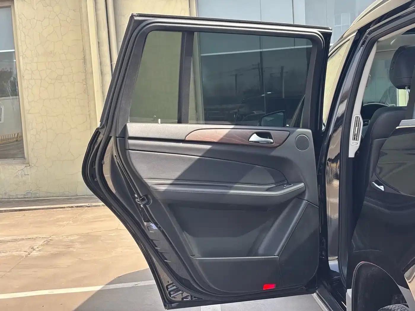 2016 Mercedes-Benz GLS 400 4MATIC Dynamic — миниатюра 11
