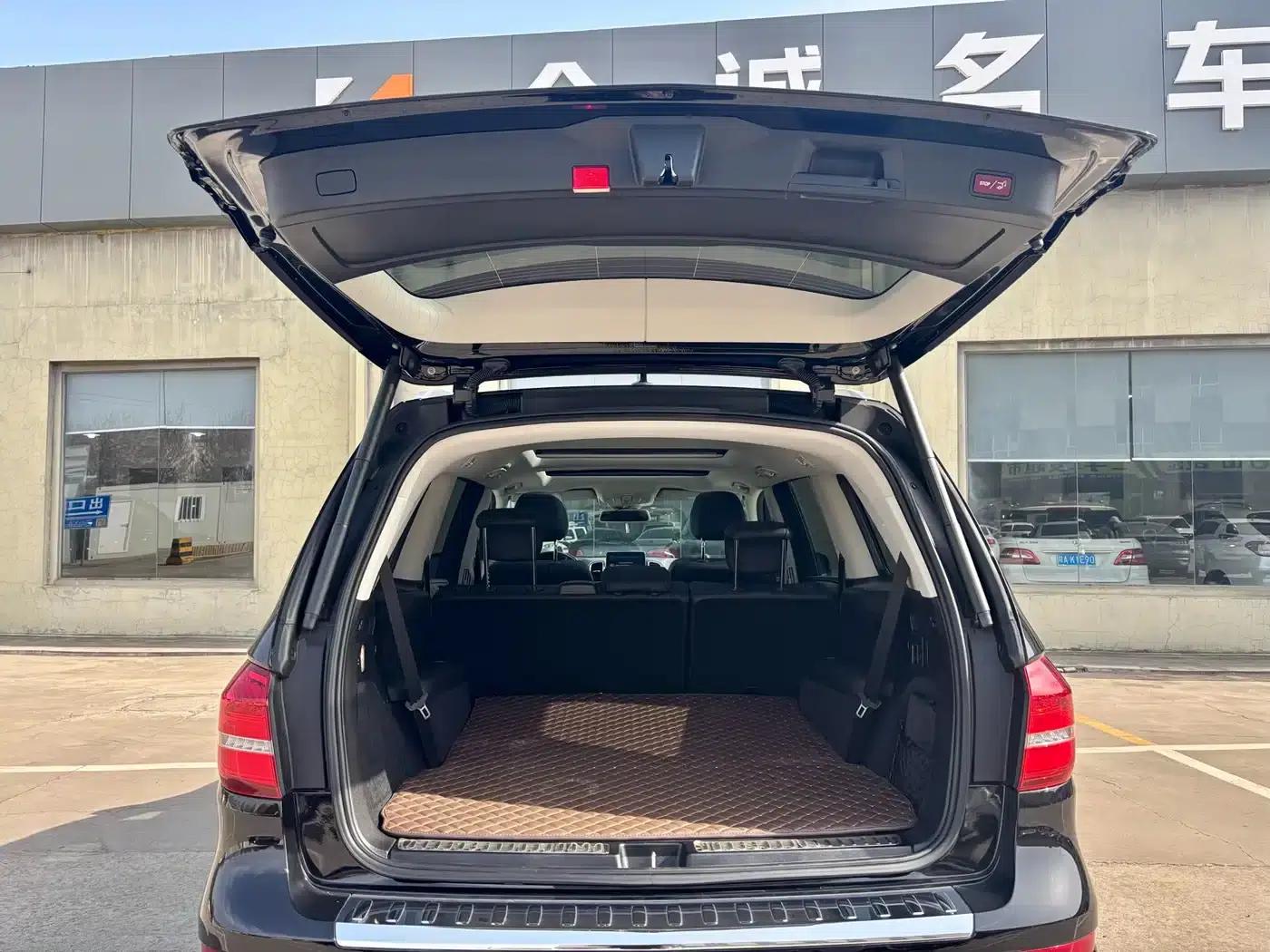 2016 Mercedes-Benz GLS 400 4MATIC Dynamic — миниатюра 17