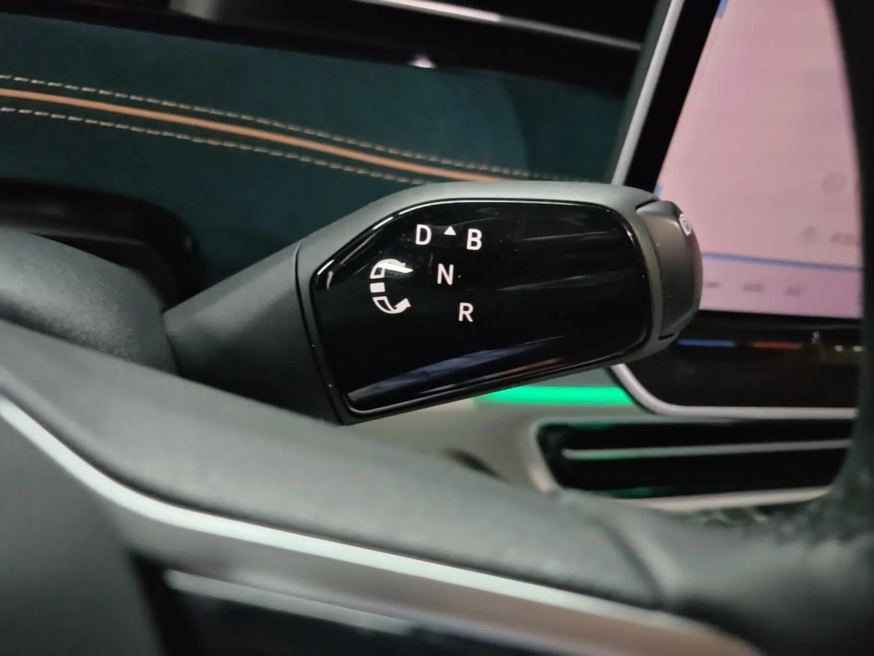 Volkswagen ID.7 VIZZION 2024 First Edition — миниатюра 17