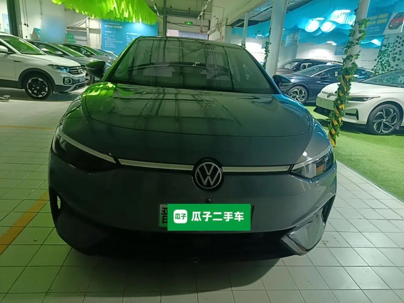Volkswagen ID.7 VIZZION 2024 First Edition — миниатюра 2