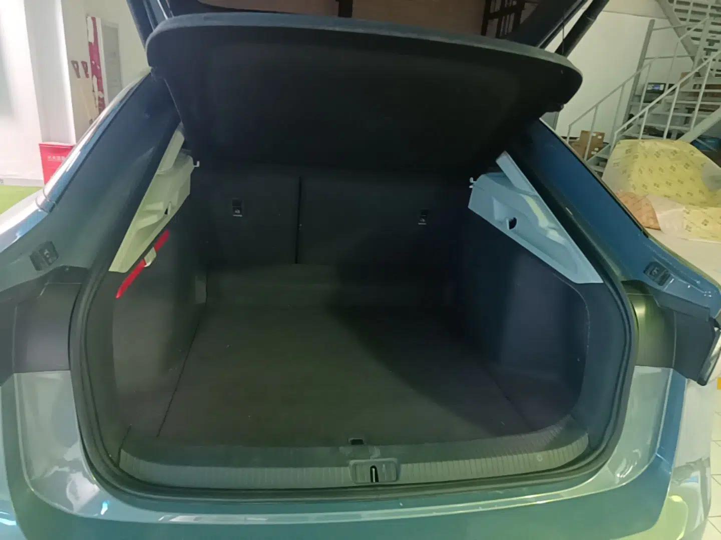 Volkswagen ID.7 VIZZION 2024 First Edition — миниатюра 22