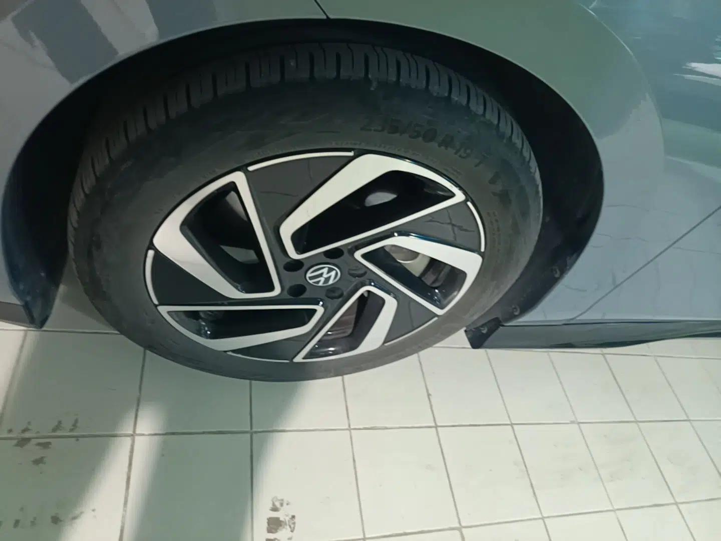 Volkswagen ID.7 VIZZION 2024 First Edition — миниатюра 8