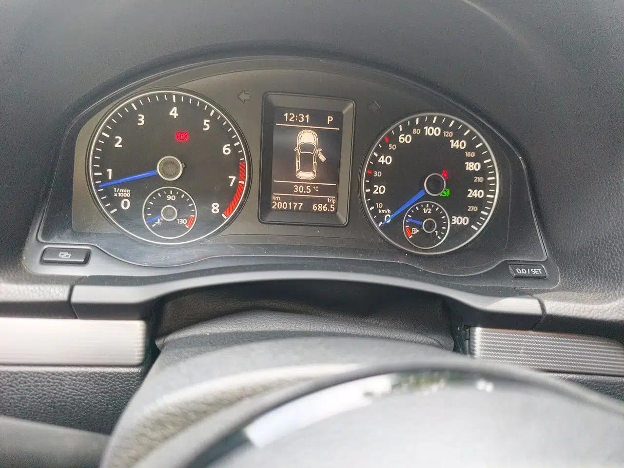 Volkswagen Scirocco 2011 R 2.0TSI — миниатюра 12