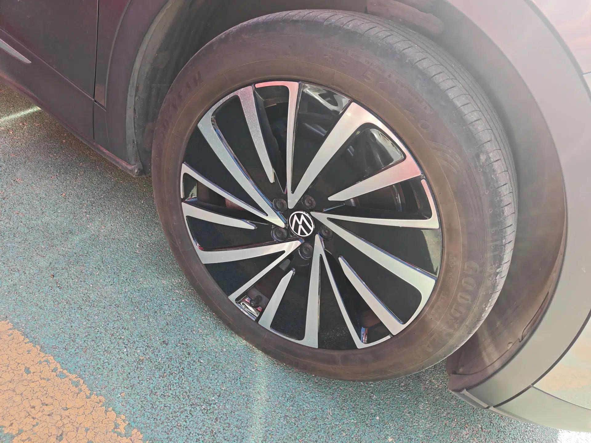 Volkswagen ID.4 X 2022 Smart Enjoyment Long-Range Edition — миниатюра 2
