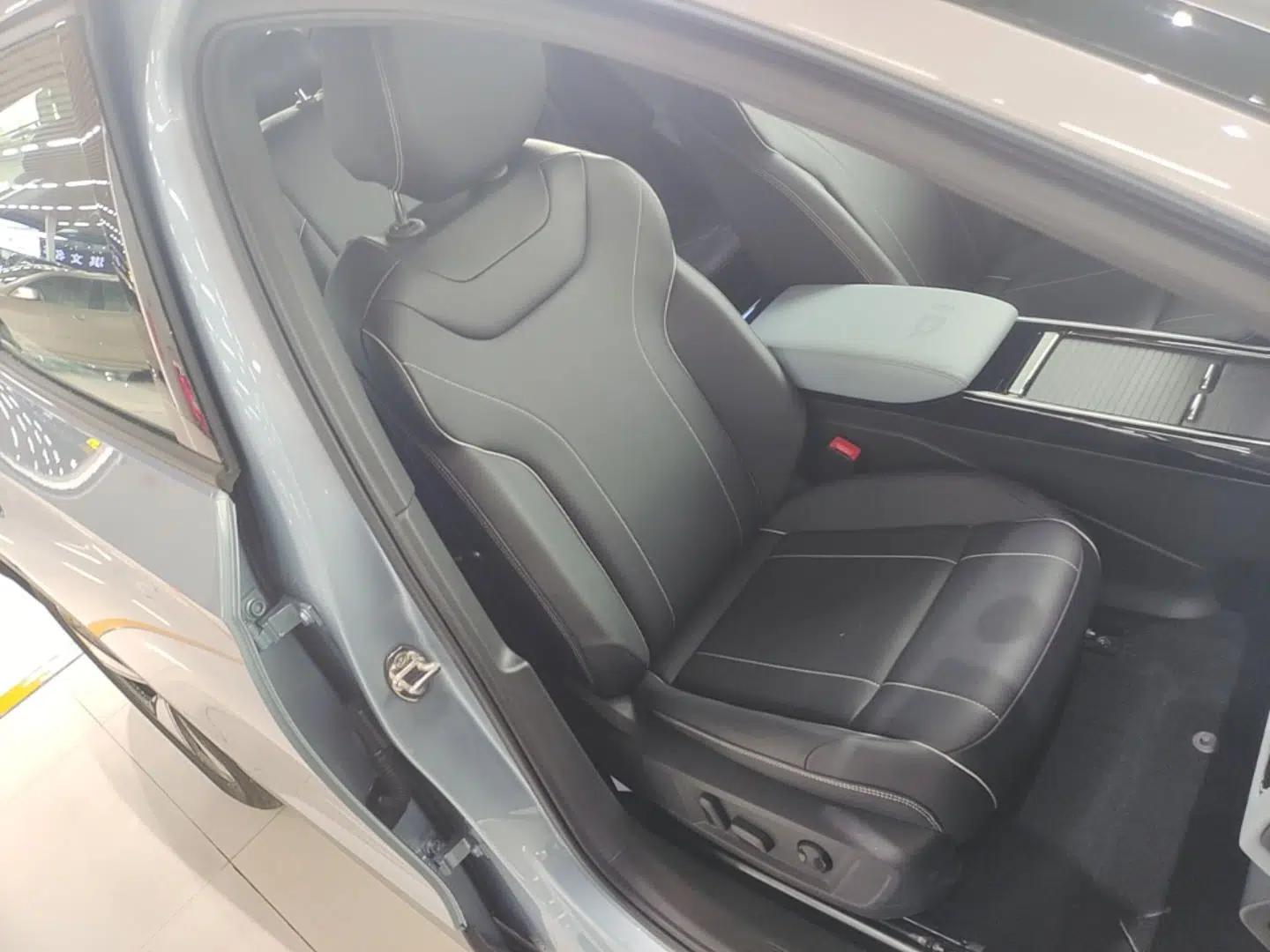 Volkswagen ID.4 X 2025 Smart Version Pure & Intelligent Enjoyment Edition — миниатюра 23