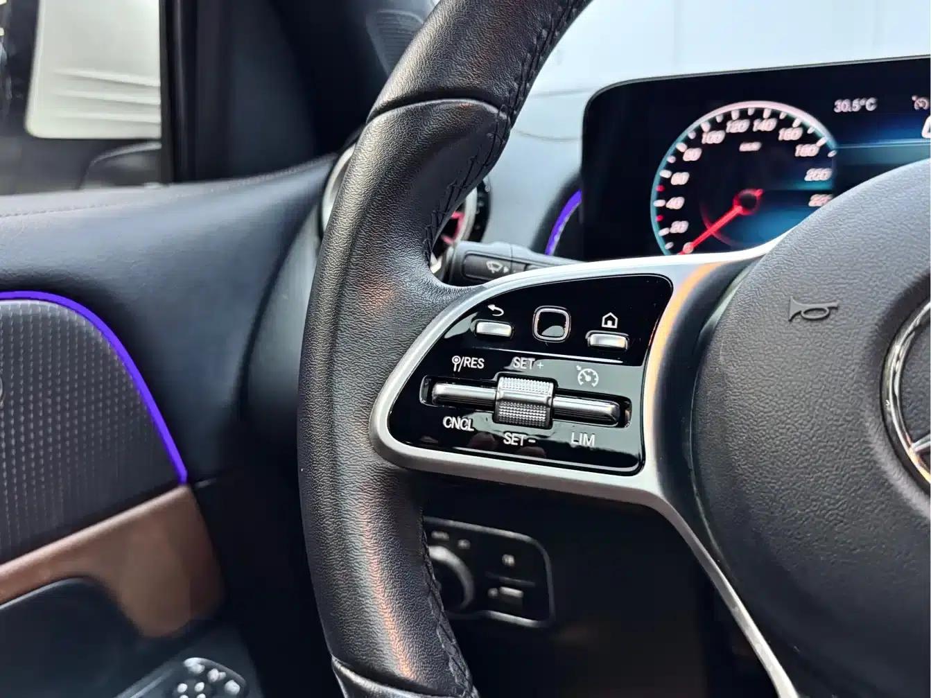 Mercedes-Benz GLB 2021 Fashion Edition — миниатюра 13