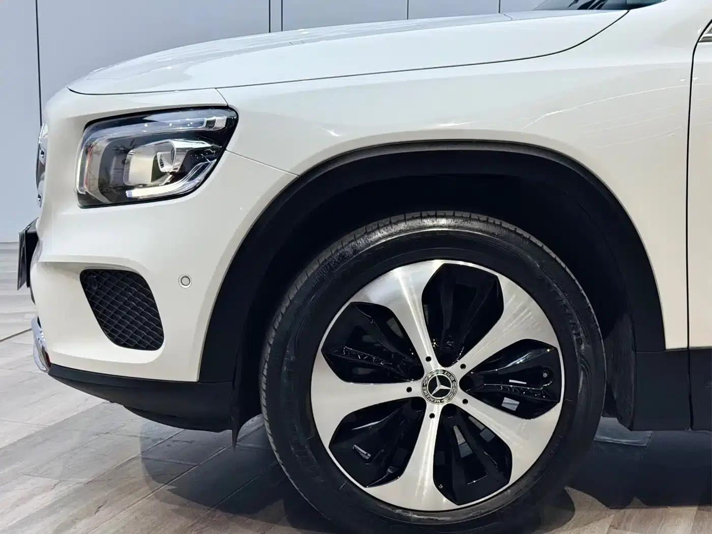 Mercedes-Benz GLB 2021 Fashion Edition — миниатюра 20