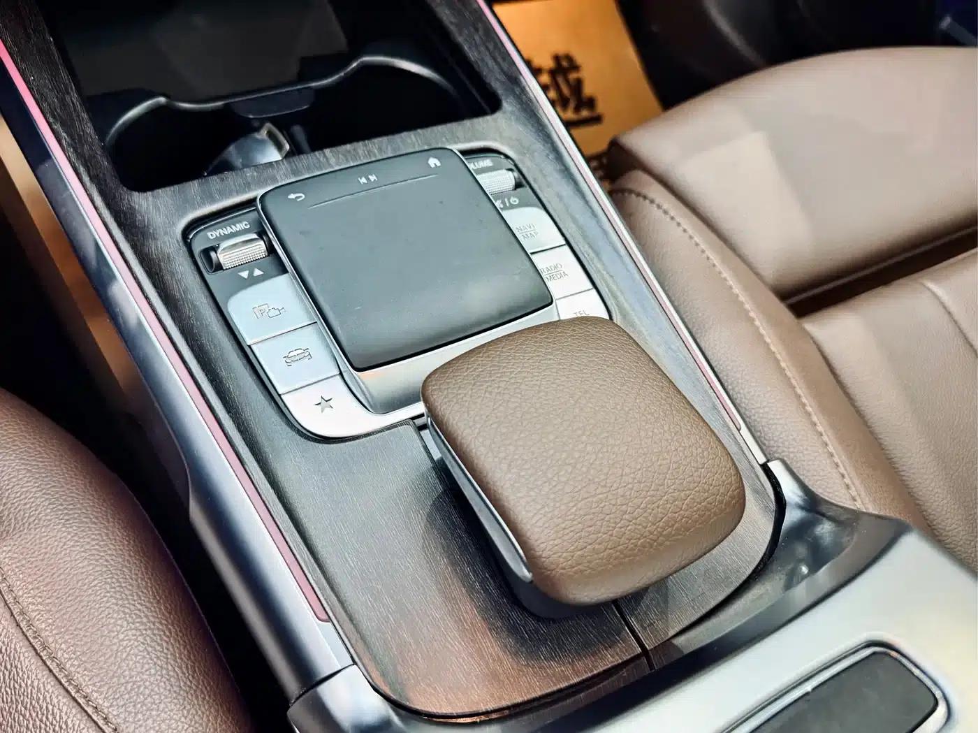 Mercedes-Benz GLB 2021 Fashion Edition — миниатюра 28