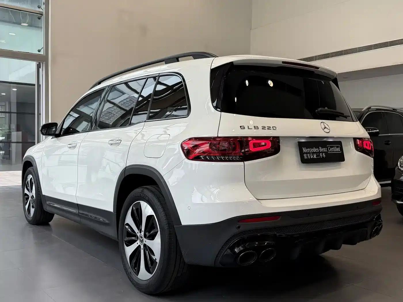 2023 Mercedes-Benz GLB 220 4MATIC — миниатюра 19