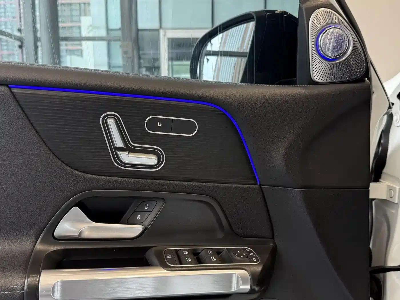 2023 Mercedes-Benz GLB 220 4MATIC — миниатюра 4
