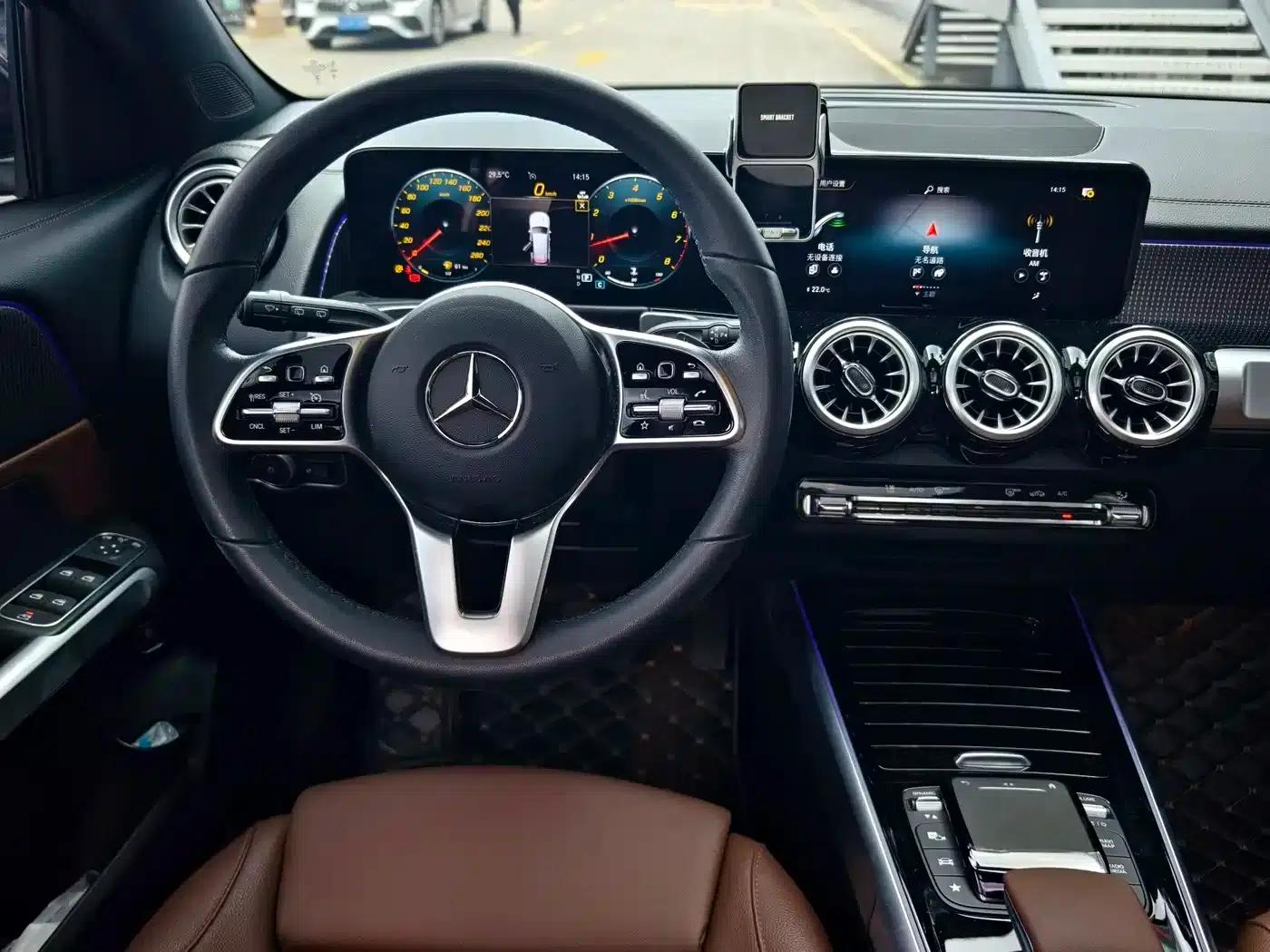 2023 Mercedes-Benz GLB 220 Dynamic — миниатюра 11