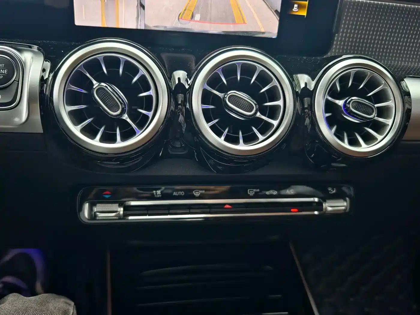 2023 Mercedes-Benz GLB 220 Dynamic — миниатюра 15