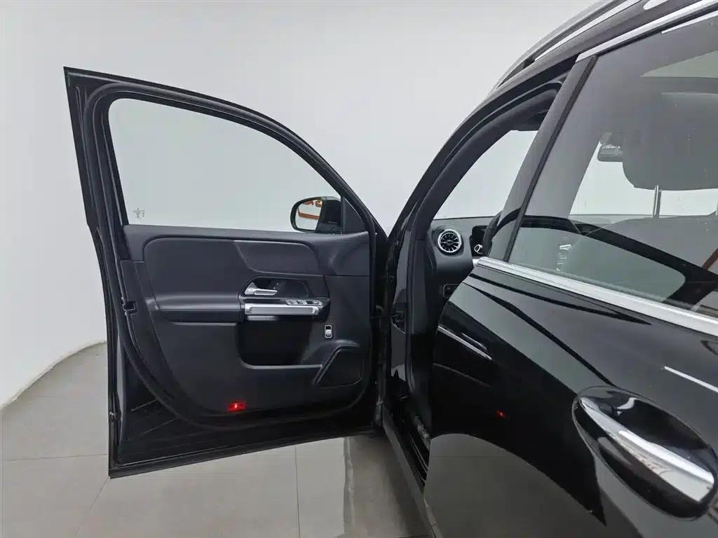 2022 Mercedes-Benz GLB 220 Dynamic — миниатюра 8