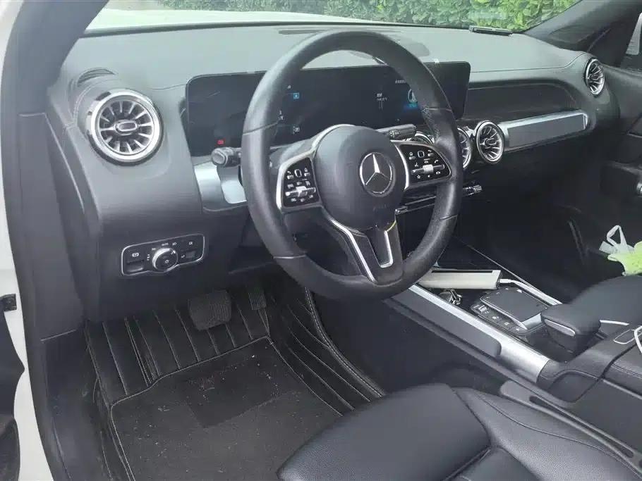Mercedes-Benz GLB 2022 Fashion Edition — миниатюра 12