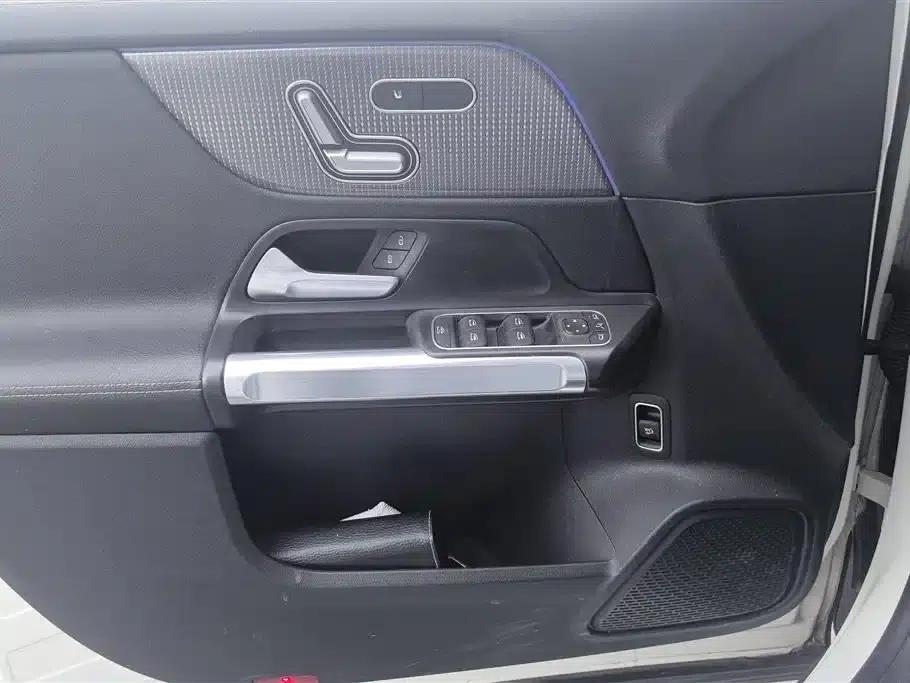 Mercedes-Benz GLB 2022 Fashion Edition — миниатюра 7