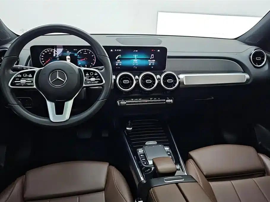 2020 Mercedes-Benz GLB 180 Fashion Edition — миниатюра 12