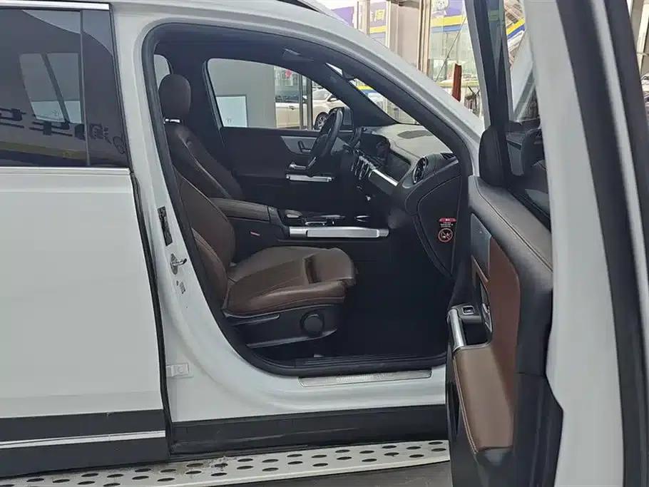 2020 Mercedes-Benz GLB 180 Fashion Edition — миниатюра 8