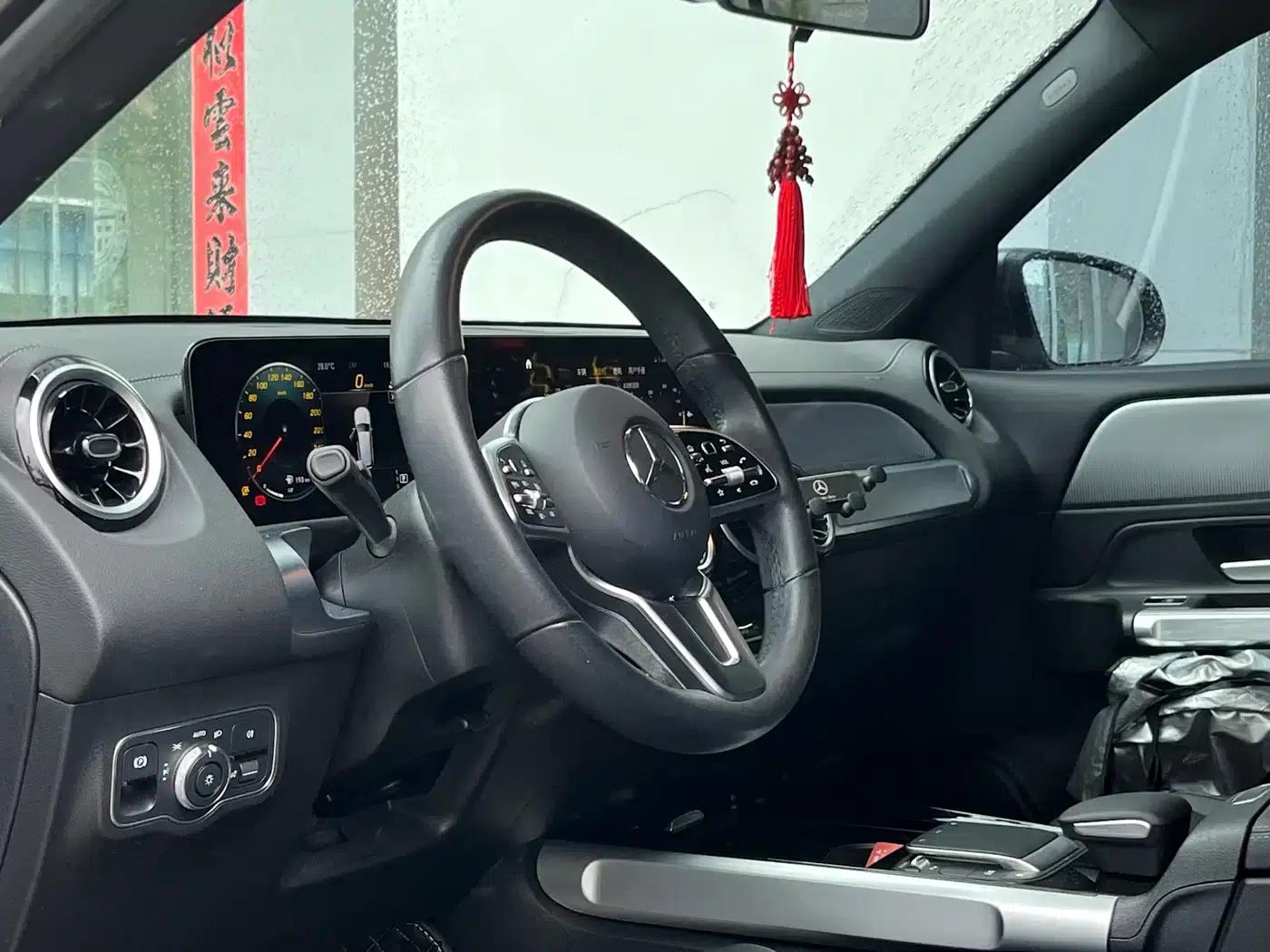 2023 Mercedes-Benz GLB 200 Dynamic — миниатюра 7
