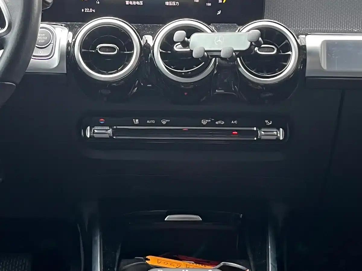 2023 Mercedes-Benz GLB 200 Dynamic — миниатюра 8