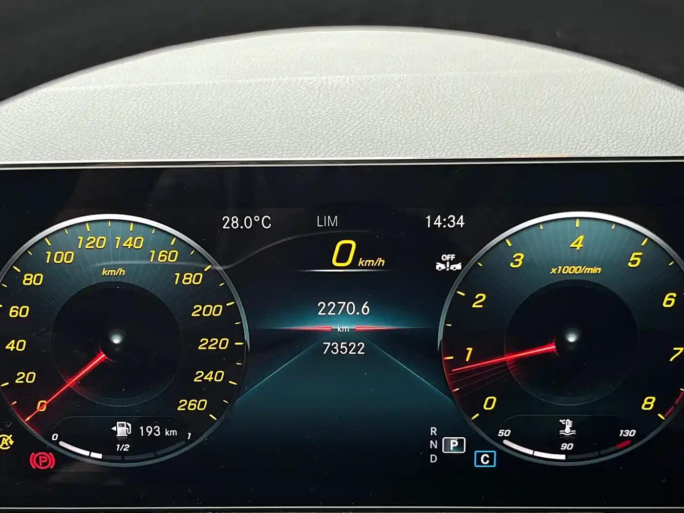 2023 Mercedes-Benz GLB 200 Dynamic — миниатюра 9