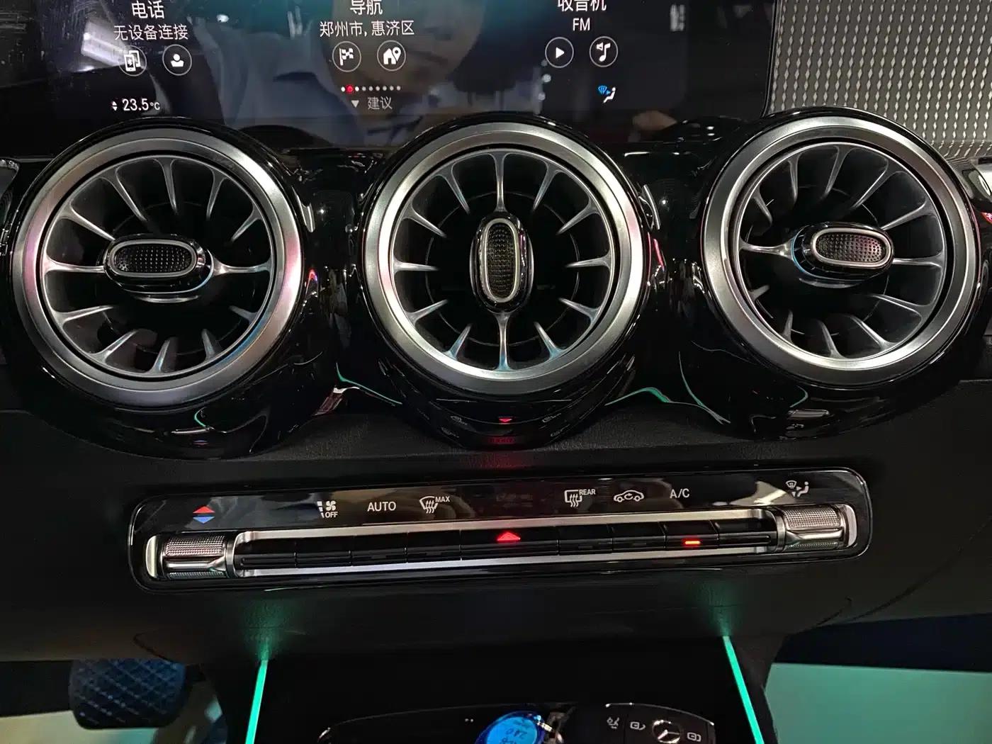 Mercedes-Benz GLB 2022 Facelift II GLB 200 Dynamic — миниатюра 18