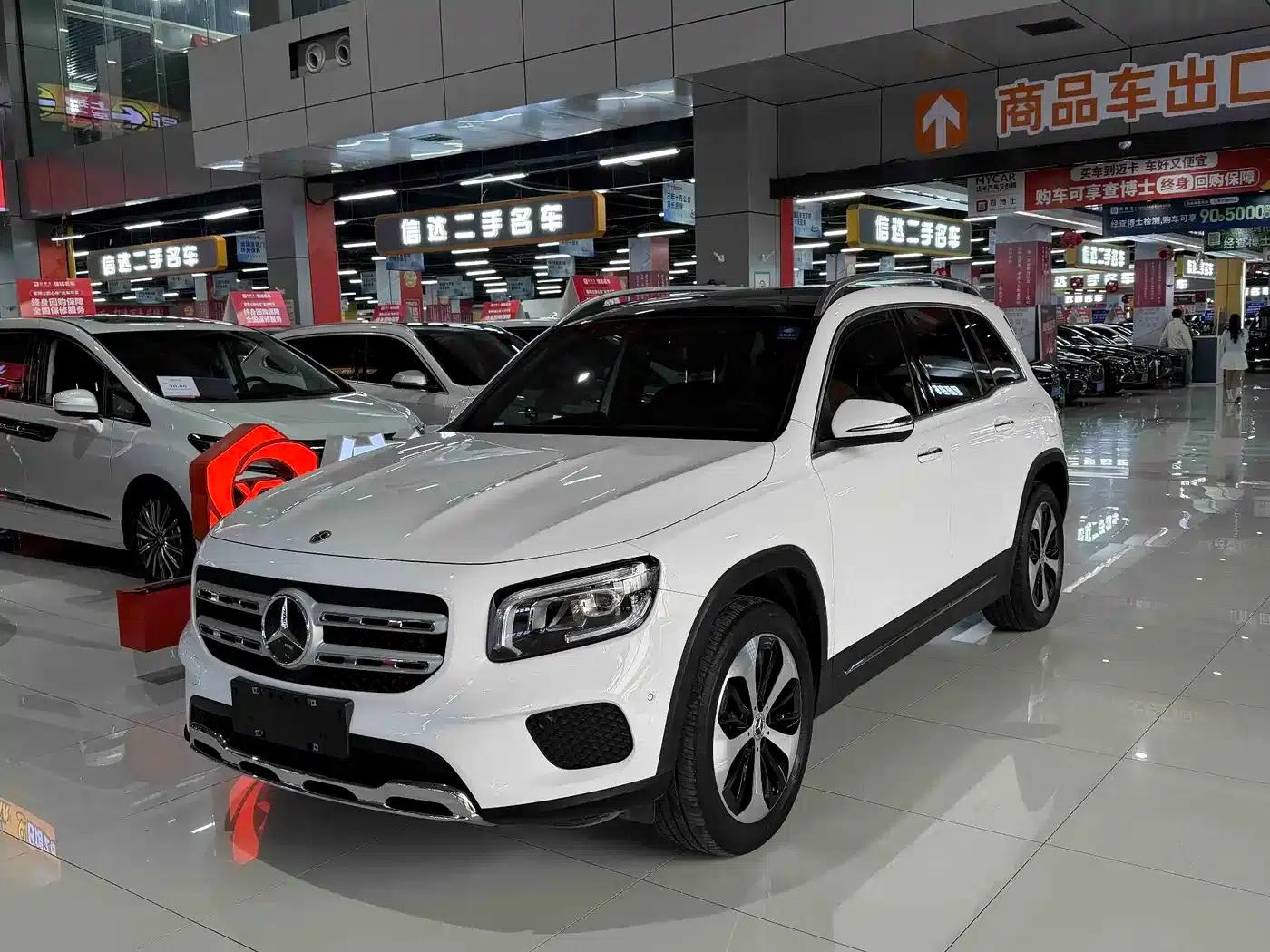 2023 Mercedes-Benz GLB 220 Fashion Edition — миниатюра 1