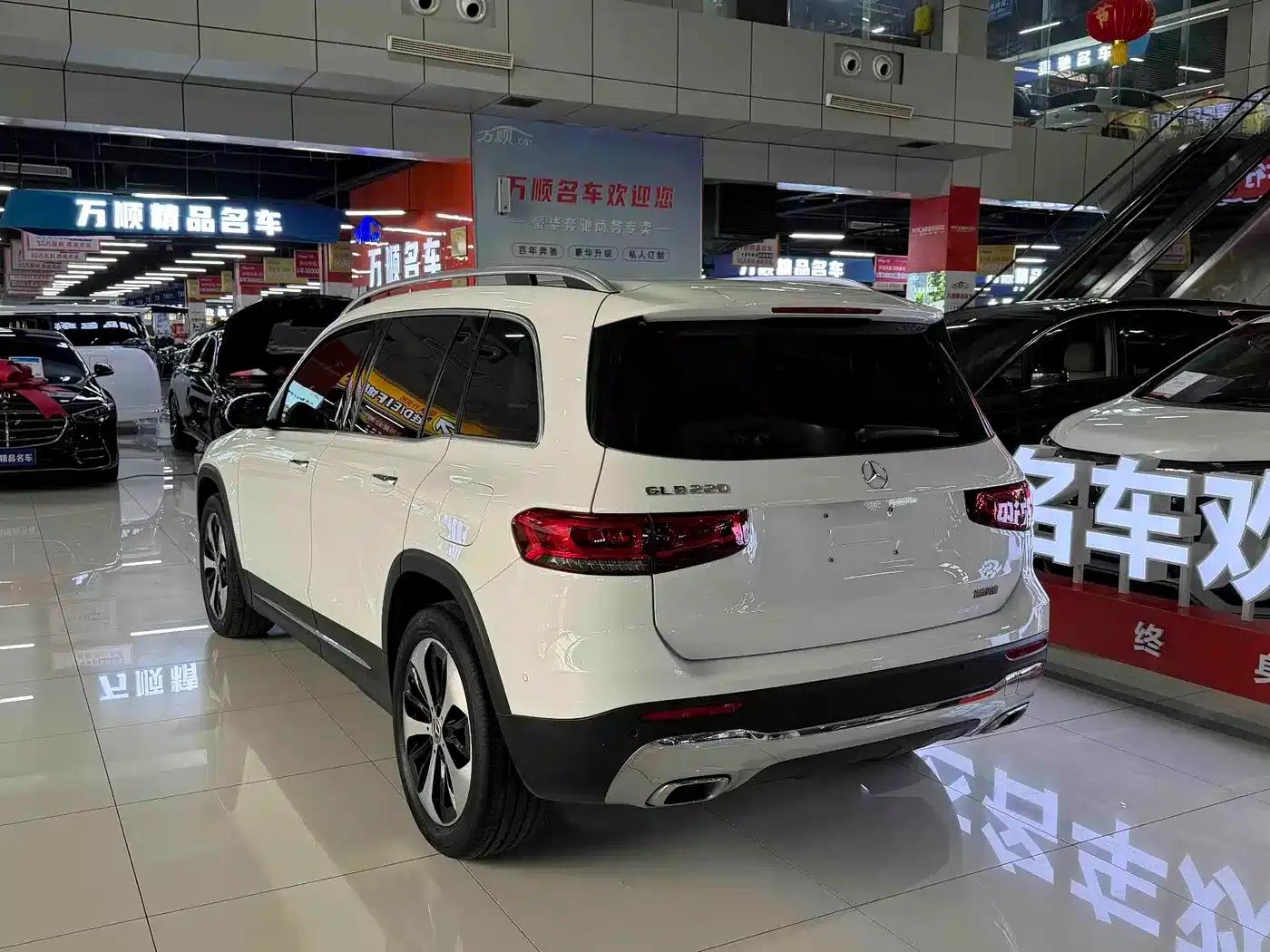 2023 Mercedes-Benz GLB 220 Fashion Edition — миниатюра 17