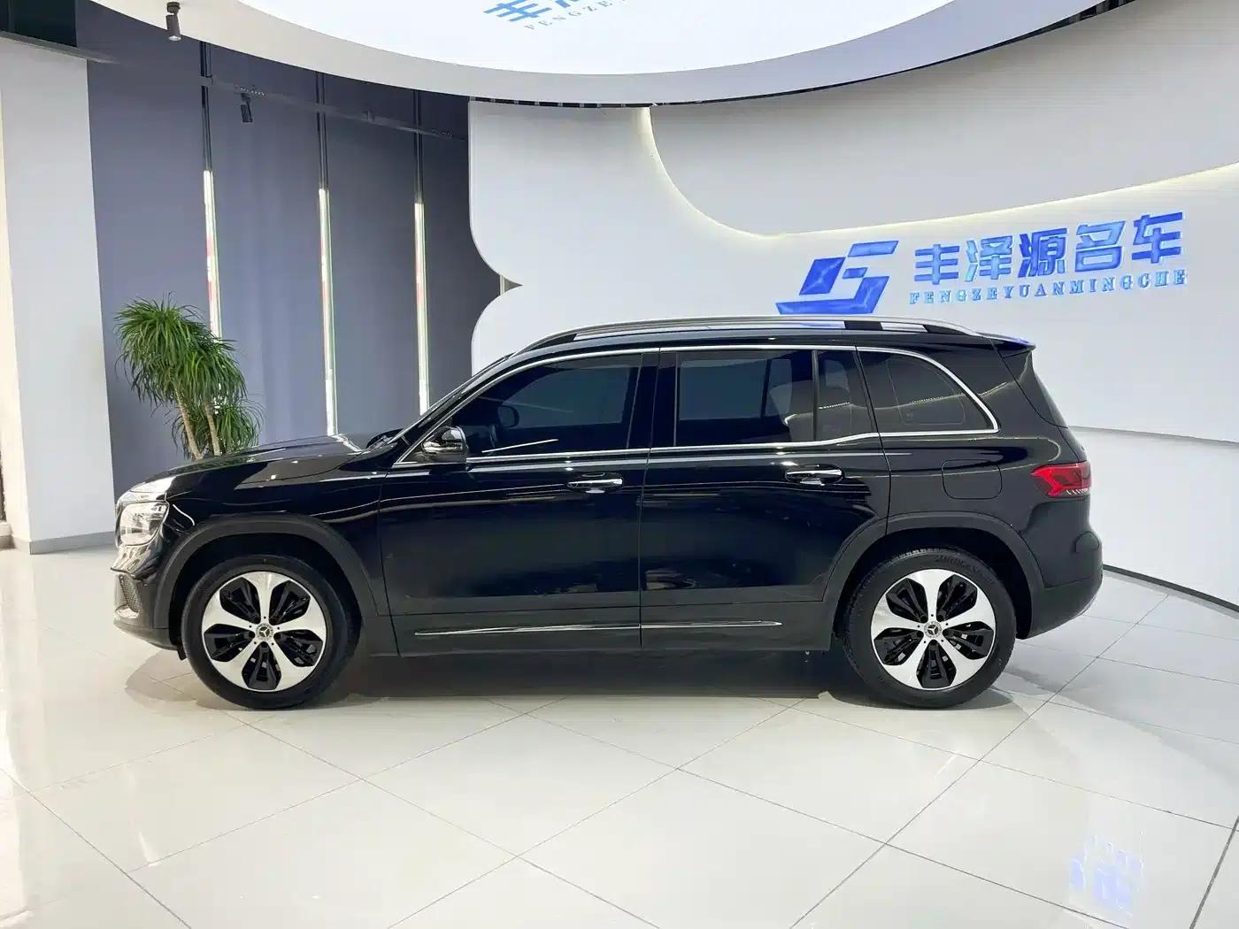 Mercedes-Benz GLB 2021 Fashion Edition — миниатюра 2
