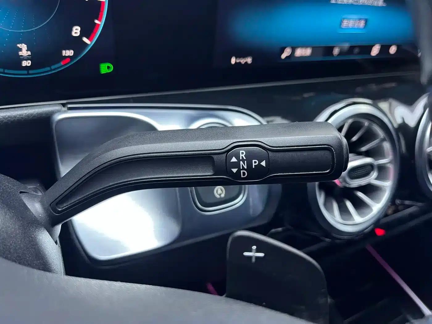 Mercedes-Benz GLB 2021 Fashion Edition — миниатюра 11