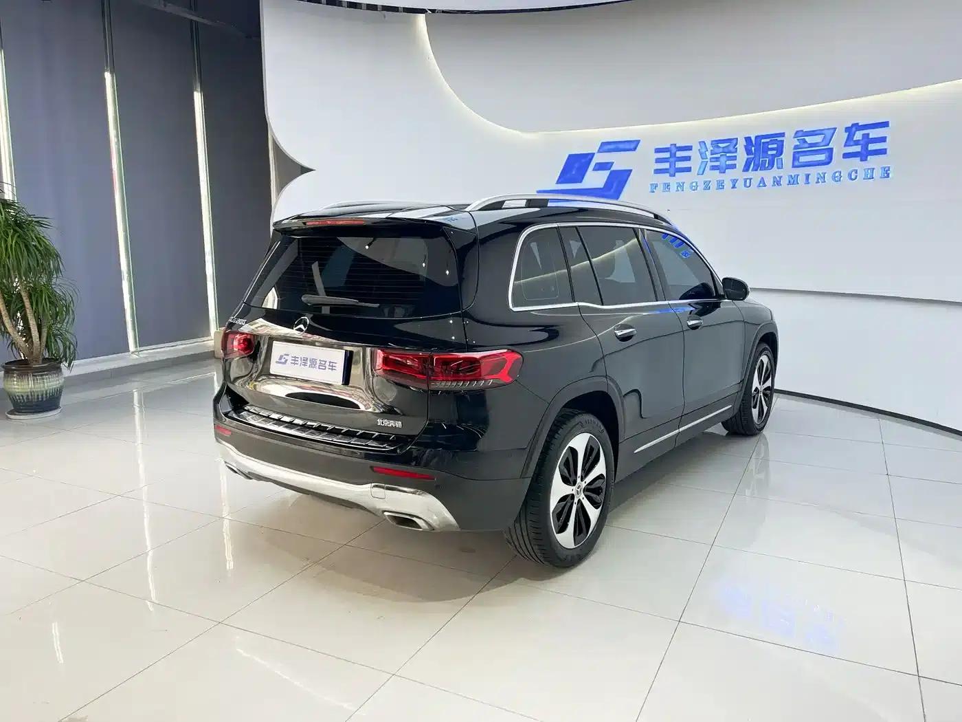 Mercedes-Benz GLB 2021 Fashion Edition — миниатюра 4