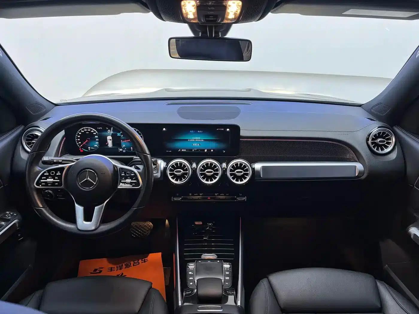 Mercedes-Benz GLB 2021 Fashion Edition — миниатюра 10