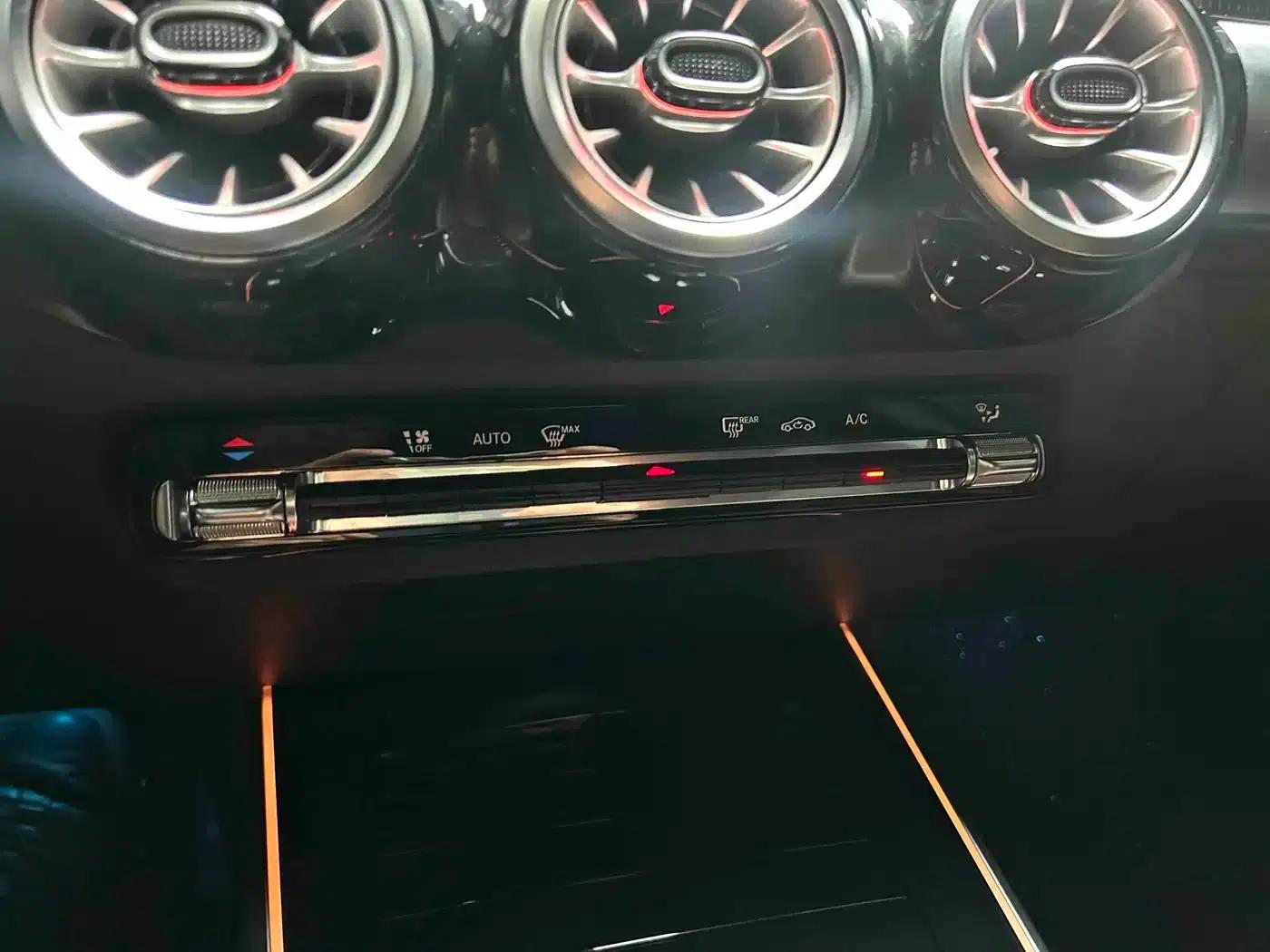 2023 Mercedes-Benz GLB 200 Dynamic — миниатюра 16