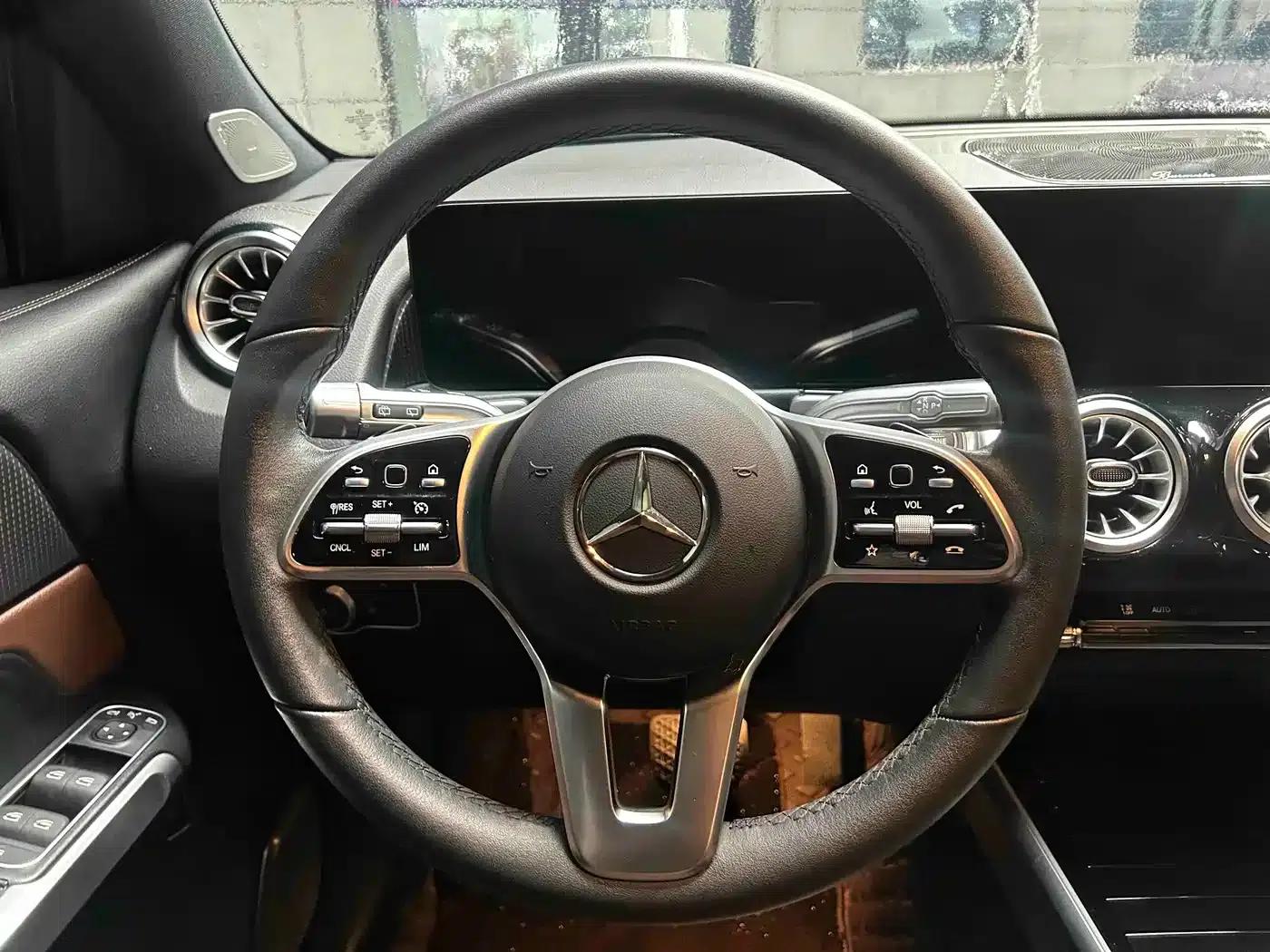 2023 Mercedes-Benz GLB 200 Dynamic — миниатюра 8