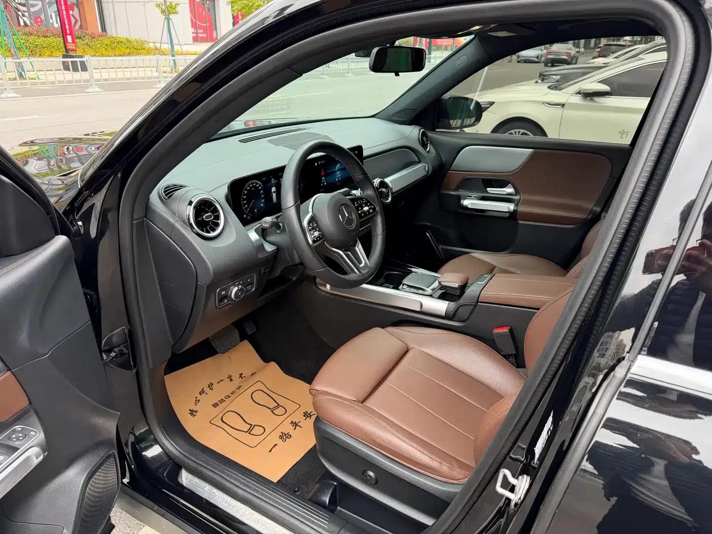 2023 Mercedes-Benz GLB 200 Dynamic — миниатюра 4